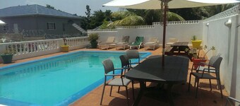 Ocho Rios Almond Tree Villas