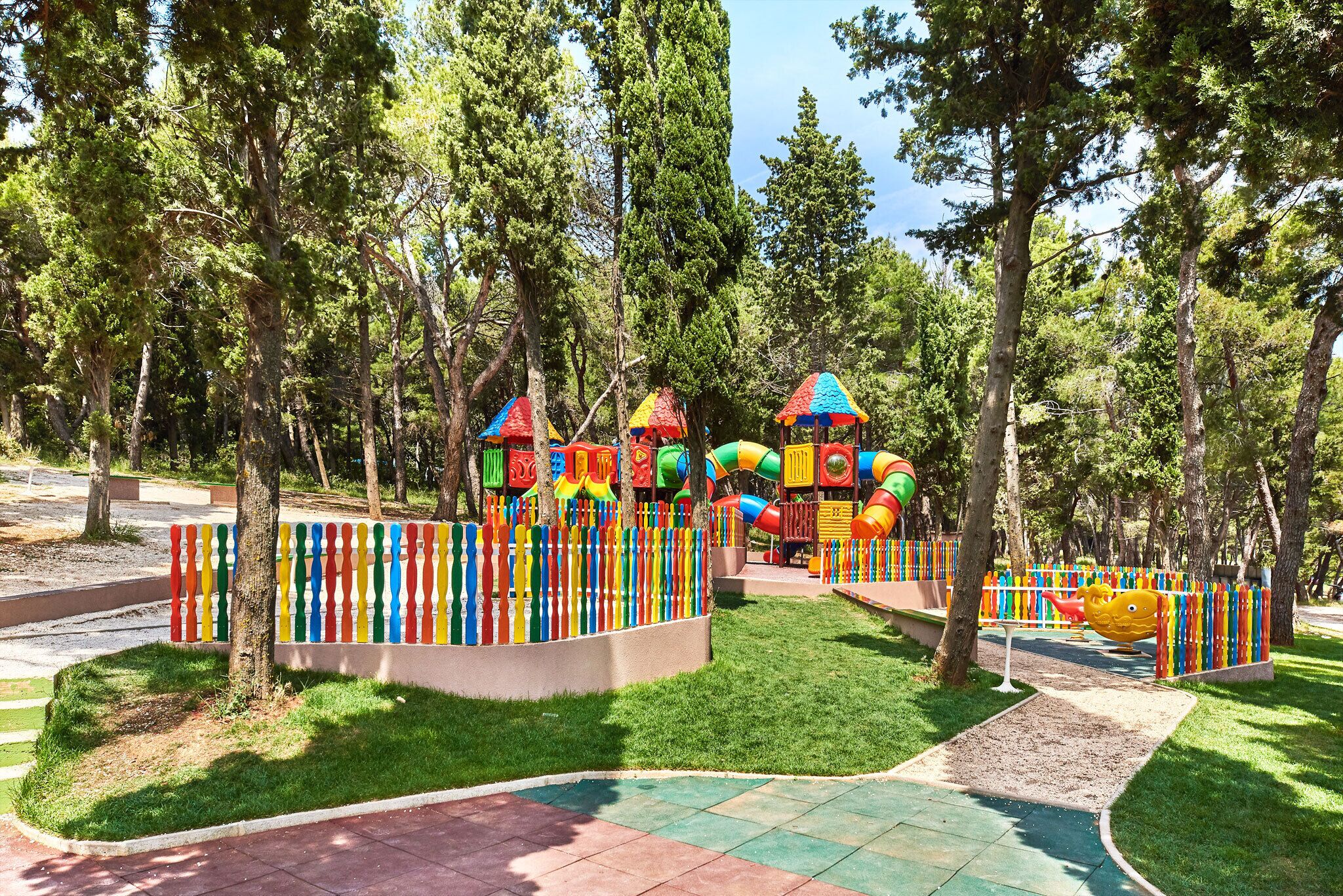 children’s play area – outdoor