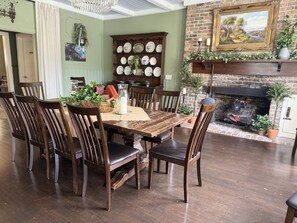 Living area - Hodge Podge Lodge (Montgomery)
