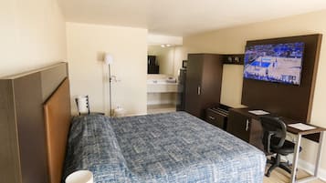 Room, 1 King Bed | Premium bedding, desk, free WiFi, bed sheets