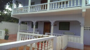 Outdoor pool - Ocho Rios Tamarind Villas (Ocho Rios)