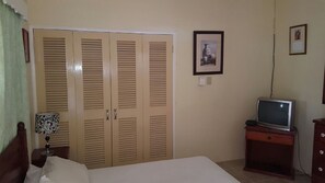 Interior detail - Ocho Rios Cinnamon Villas (Ocho Rios)