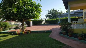 Property grounds - Ocho Rios Cinnamon Villas (Ocho Rios)