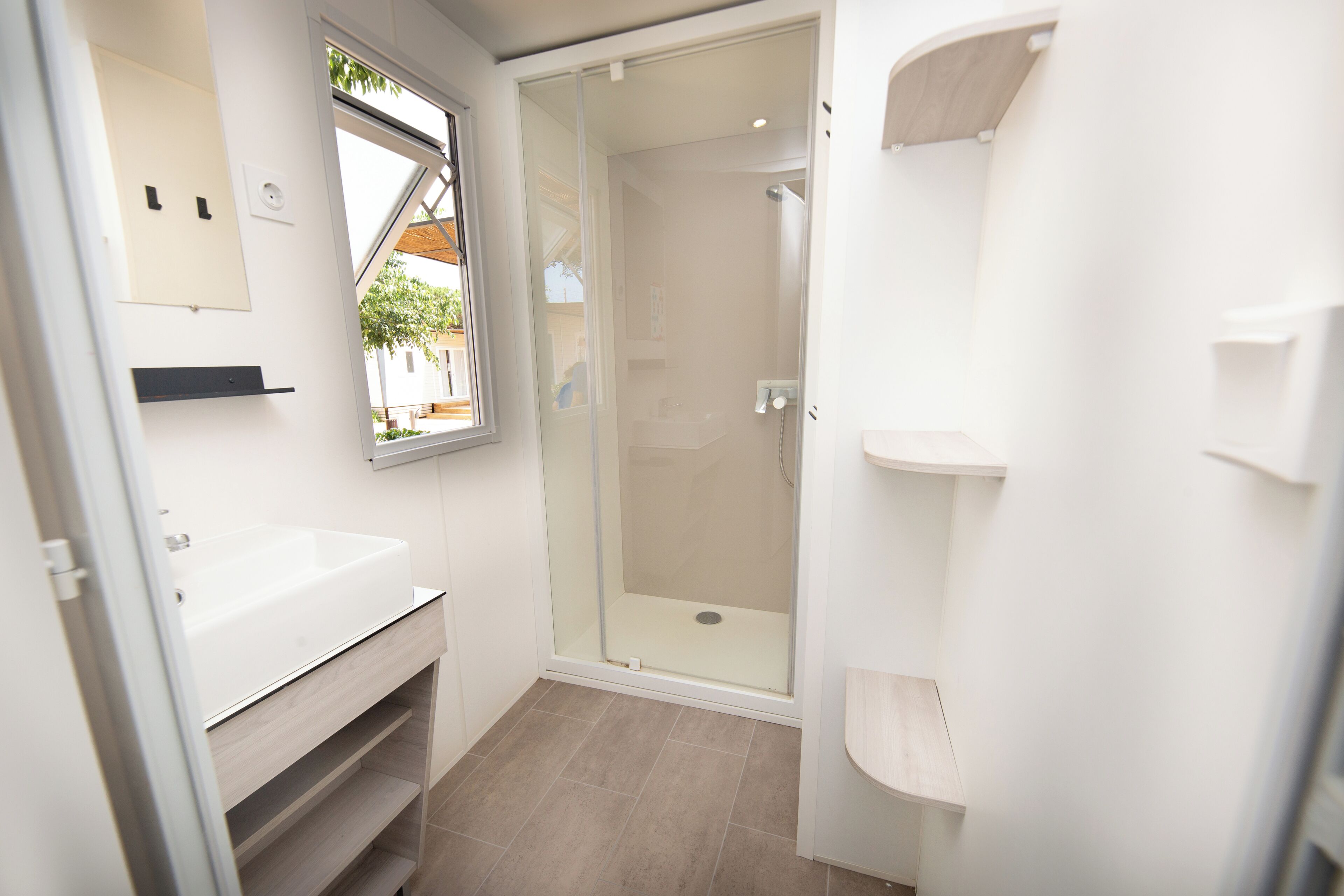 Bungalow, 2 Bedrooms | Bathroom