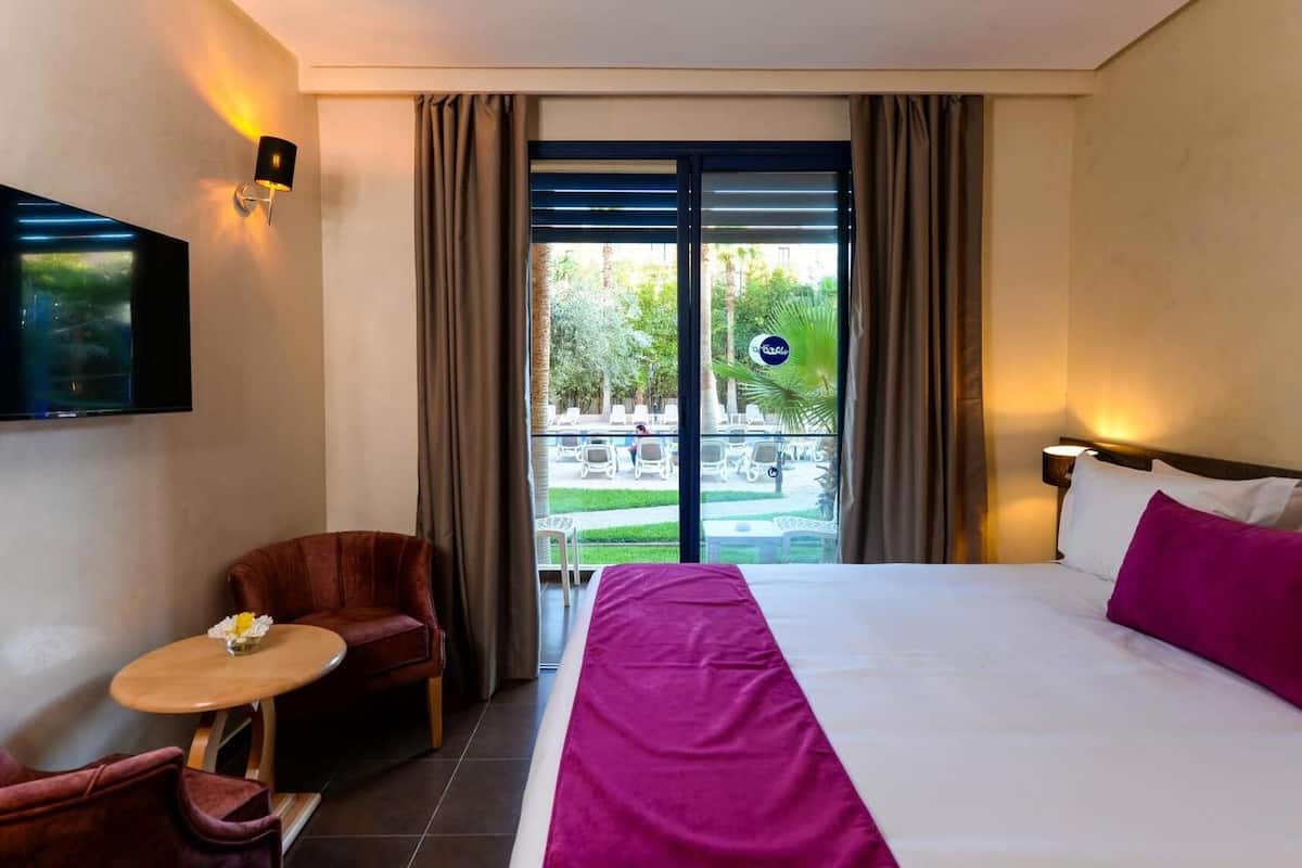 Minibar, in-room safe, blackout drapes, soundproofing