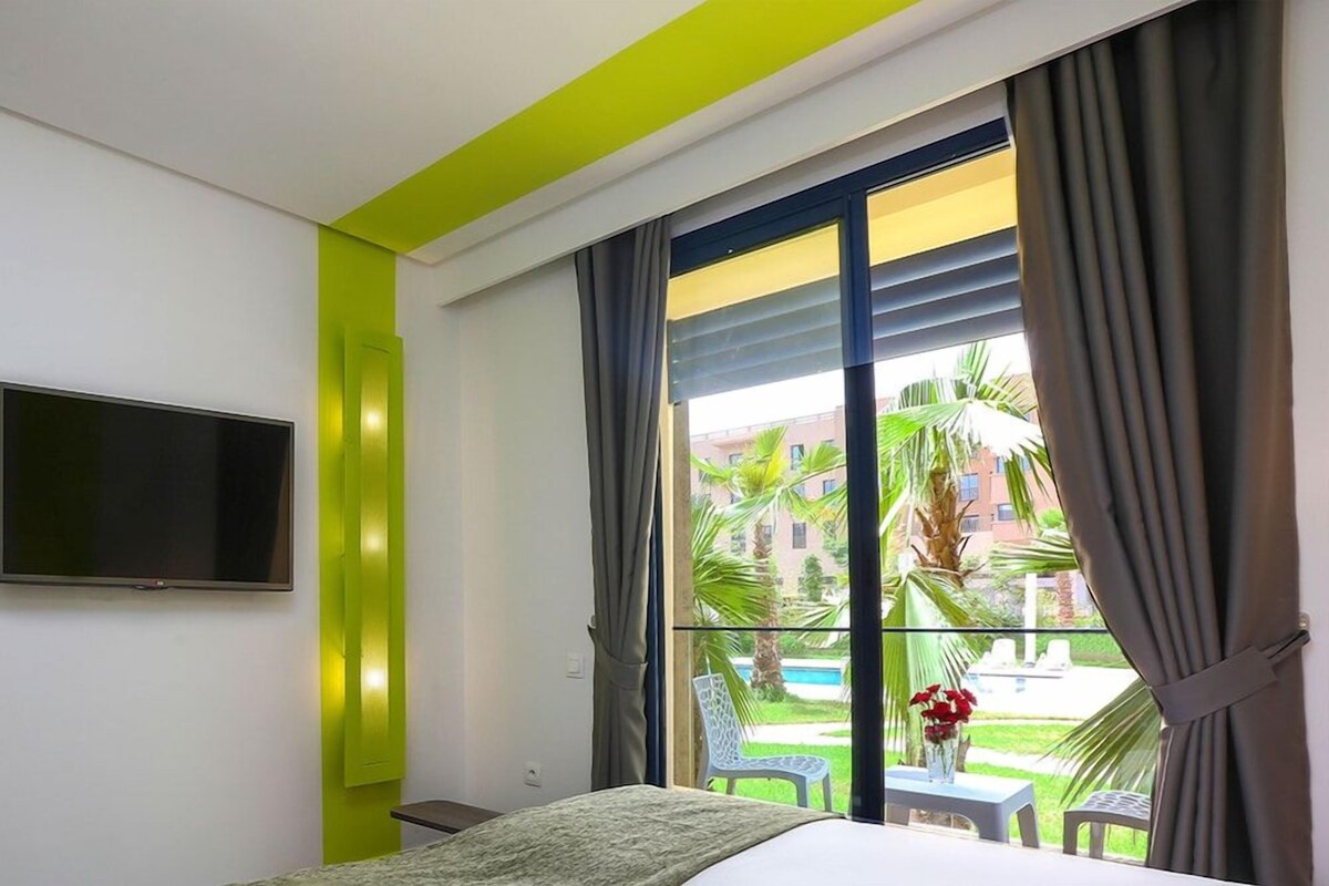 Minibar, in-room safe, blackout curtains, soundproofing