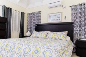 Premium-Villa, 3 Schlafzimmer, Küche, Bergblick | 1 Schlafzimmer, Bettwäsche aus ägyptischer Baumwolle