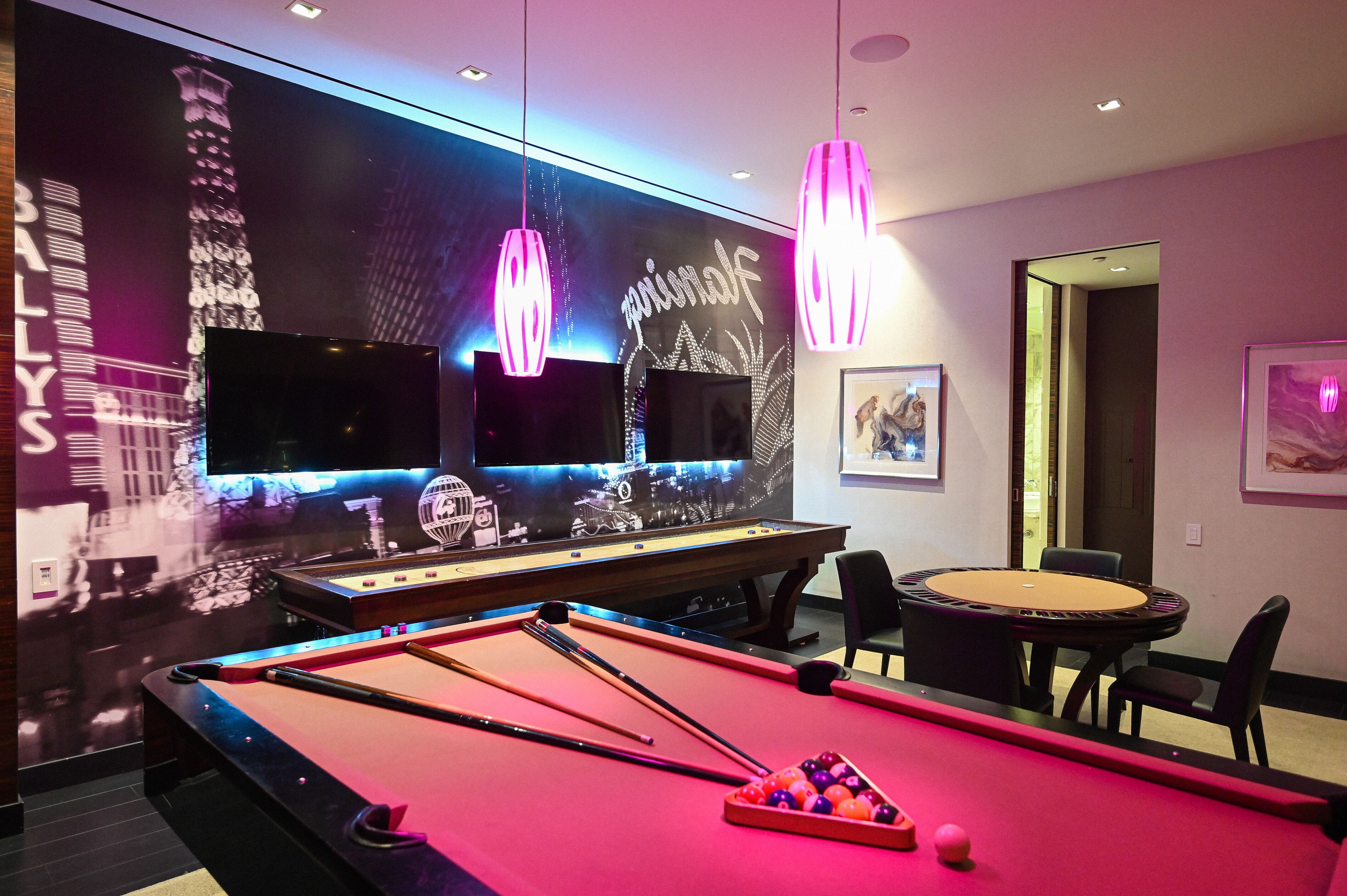 Vegas Entertainment Two Bedroom Penthouse with Strip View Balcony | Living area | 42-inch flat-screen TV with cable channels, TV