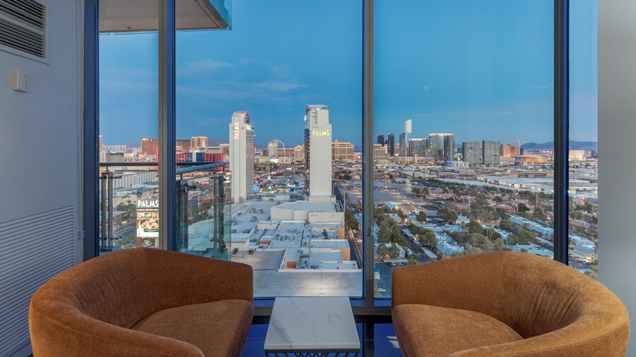 StripViewSuites at Palms Place