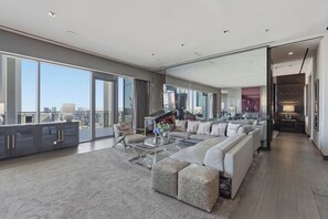 Living area - StripViewSuites at Palms Place (Las Vegas)