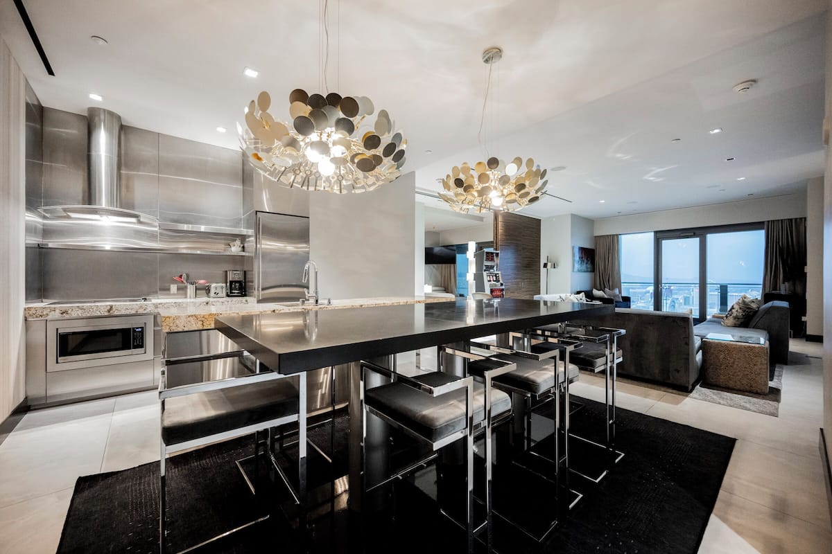 Luxurious Penthouse | Full Strip View | Hot Tub is Unavailable | Private kitchen | Fridge, microwave, oven, stovetop
