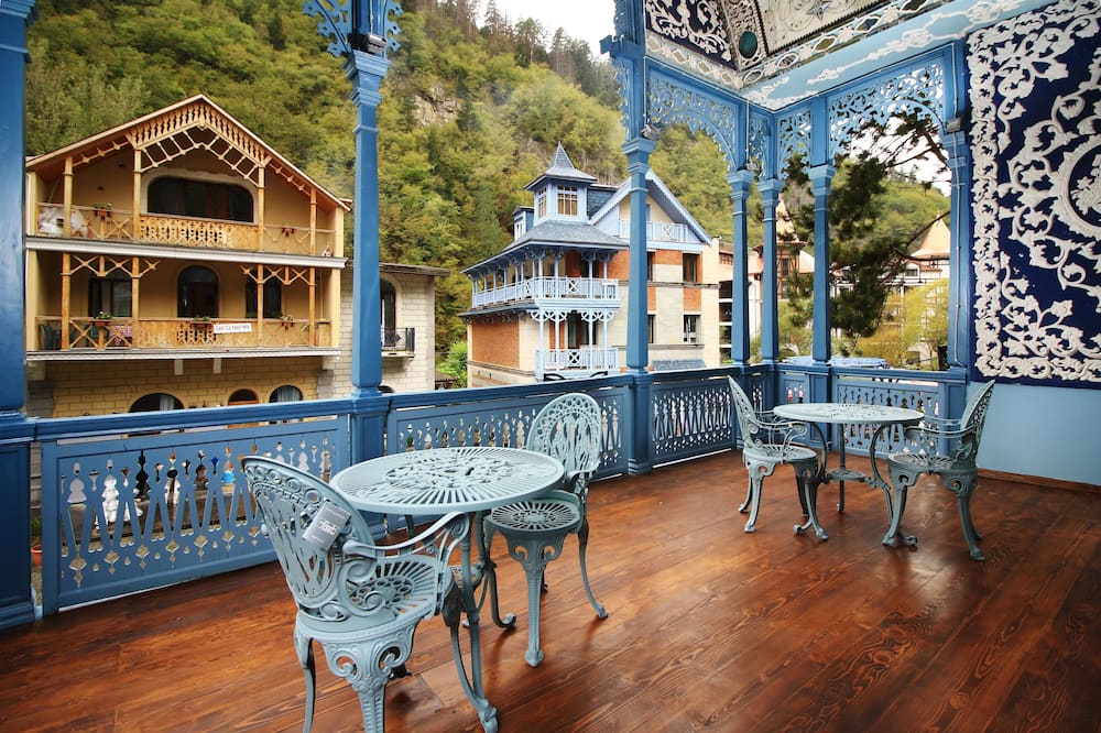 Golden Tulip Borjomi