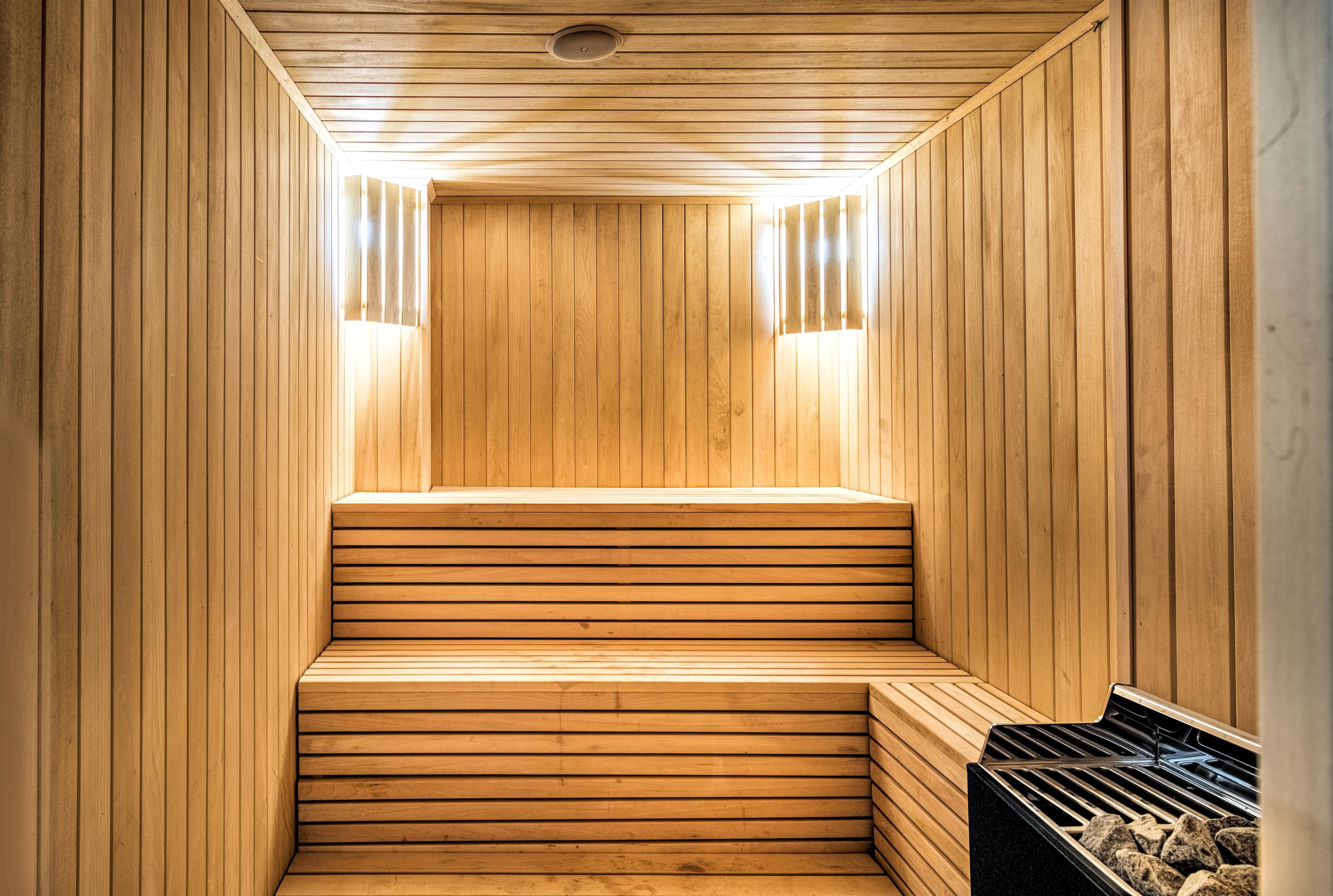 sauna, steam room, body treatments, hydrotherapy, aromatherapy