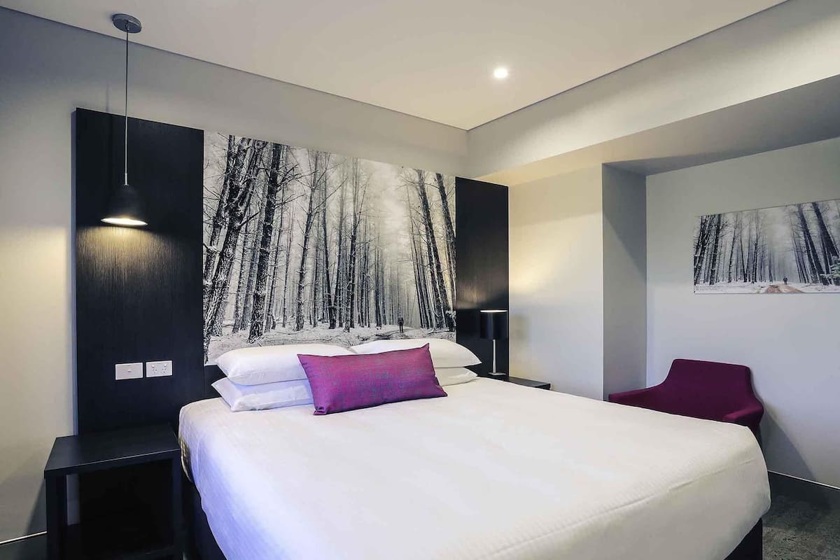 Minibar, in-room safe, desk, soundproofing