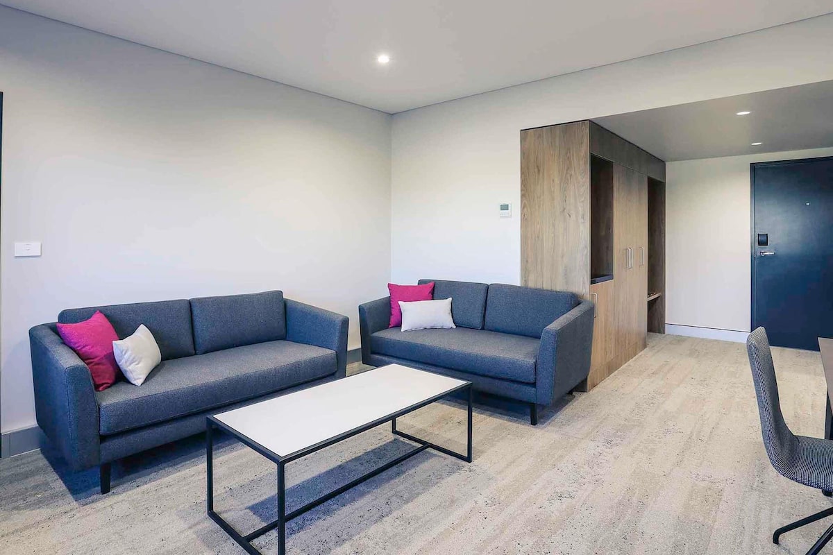 Minibar, in-room safe, desk, soundproofing