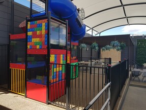 Children's play area - outdoor - Mercure Tamworth (West Tamworth)