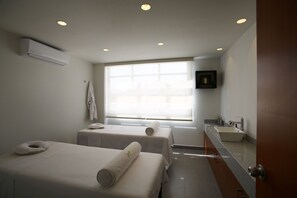 Tratamentos corporais, massagens com pedras quentes, massagens suecas