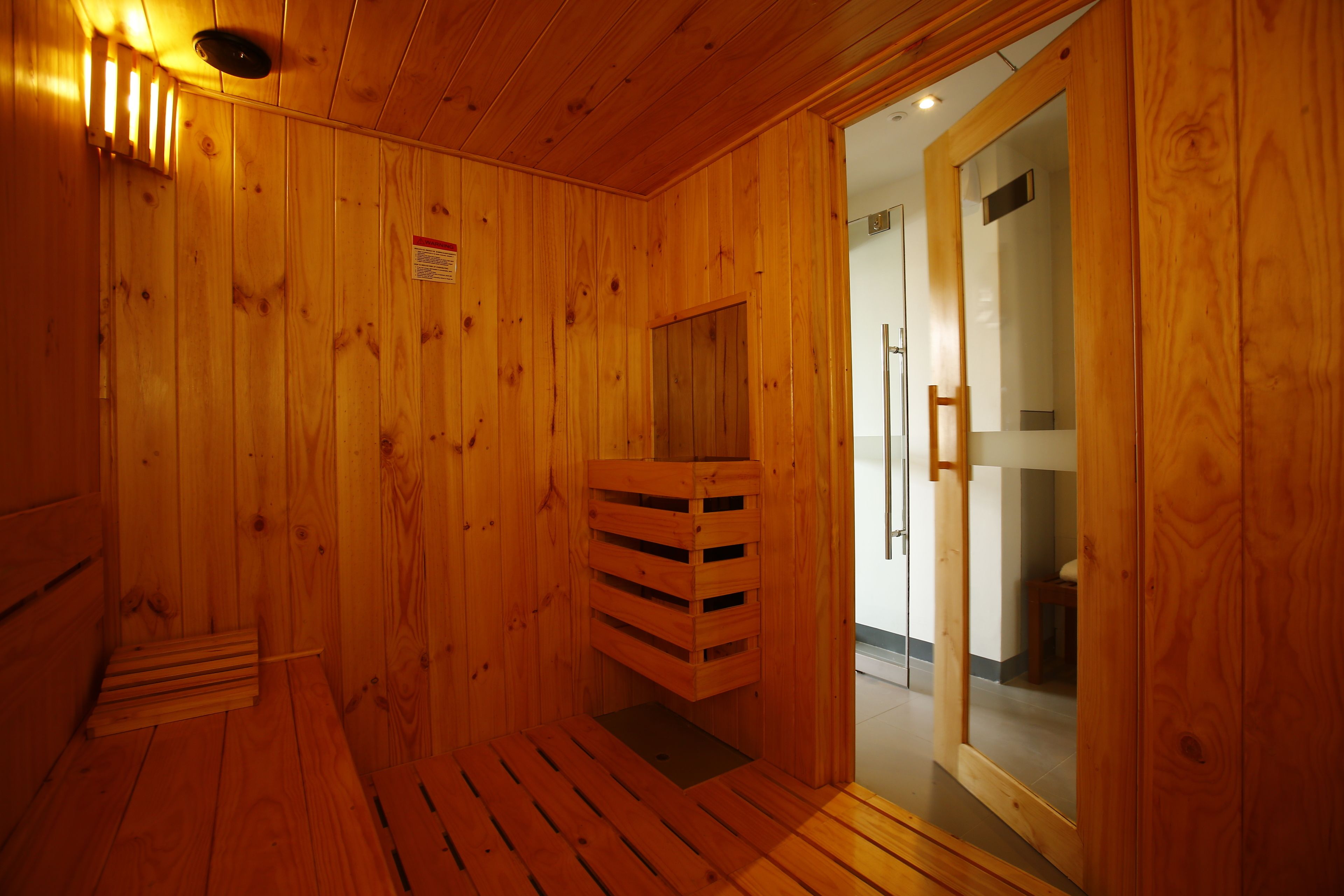 body treatments, hot stone massages, swedish massages, facials