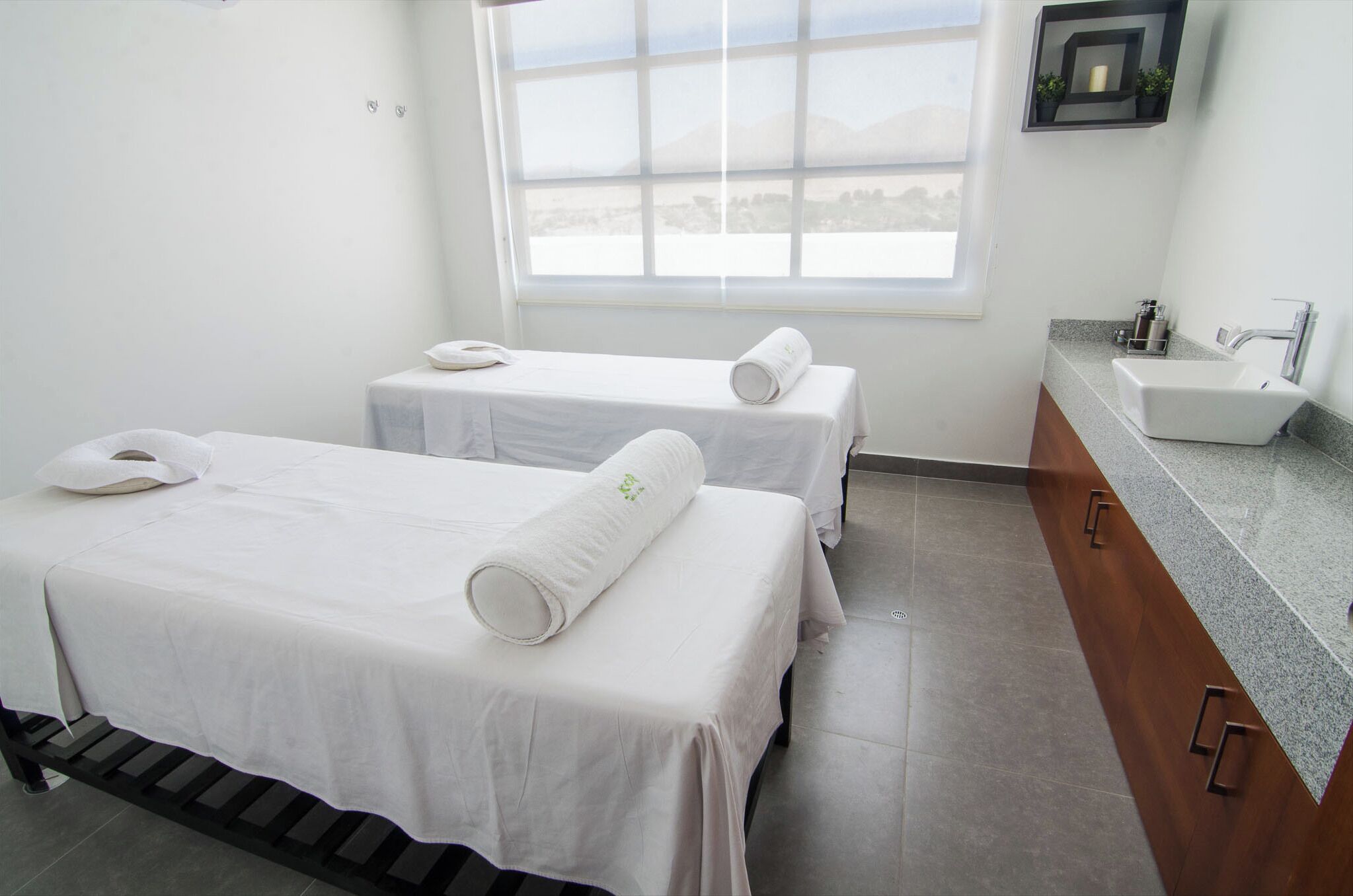 Tratamientos corporales, masajes con piedras calientes, masajes suecos 