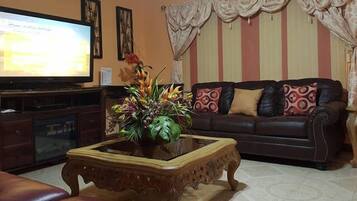 Luxury House, 3 Bedrooms, Kitchen, Ocean View | Living room | 50-inch flat-screen TV with cable channels, TV, DVD player