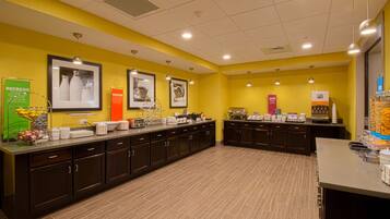 Free daily continental breakfast