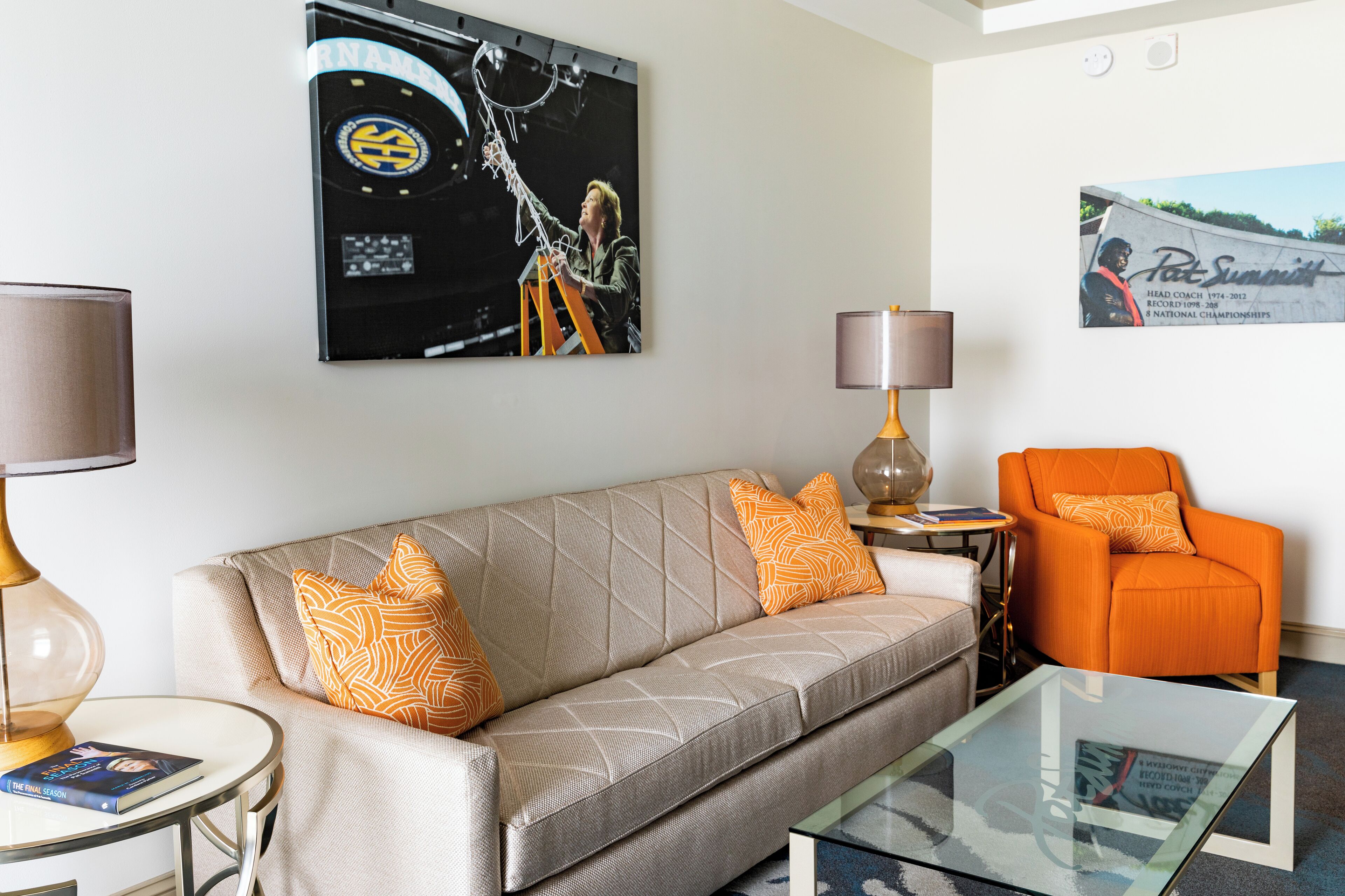 suite, 1 bedroom (pat summit) | living area | 55-inch flat-screen tv with cable channels, smart tv, netflix