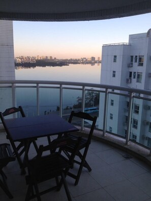 2 bedrooms, minibar, blackout curtains, free WiFi
