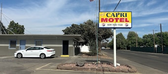 Capri Motel By Belvilla Walla Walla US 12