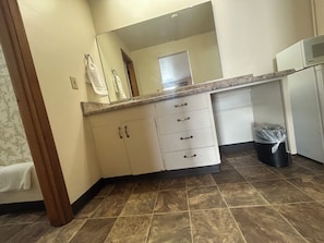 Free toiletries, hair dryer, towels - Capri Motel By Belvilla Walla Walla US 12 (Walla Walla)