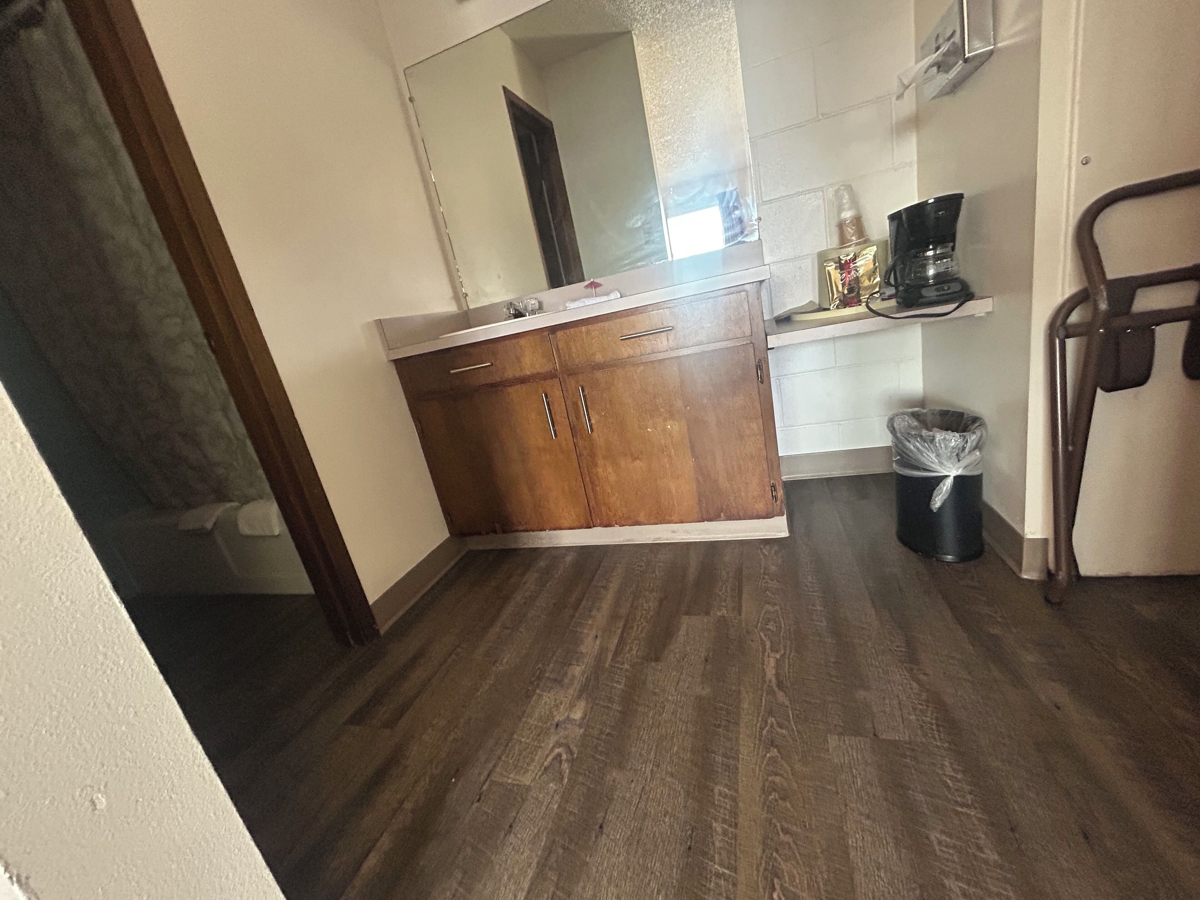 Room, 2 Queen Beds, Non Smoking | Bathroom | Free toiletries, hair dryer, towels