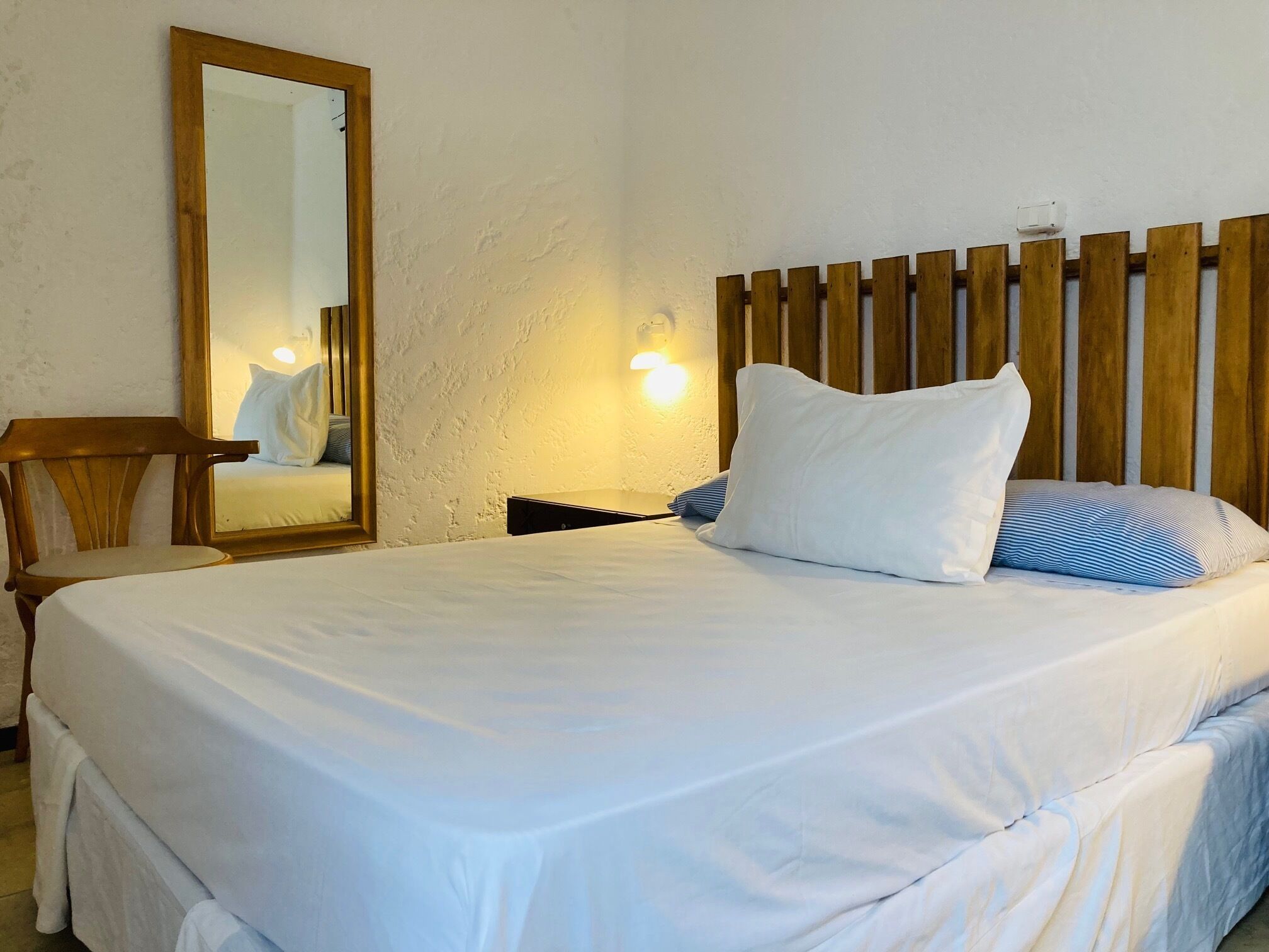 double room (blu) | minibar, in-room safe, blackout curtains, soundproofing