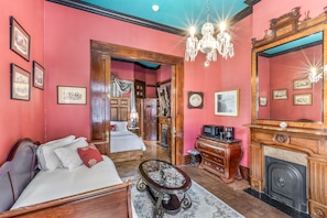 Comfort Suite, Private Bathroom (The Suite) | Living area | TV - Royal Barracks Guest House (New Orleans)