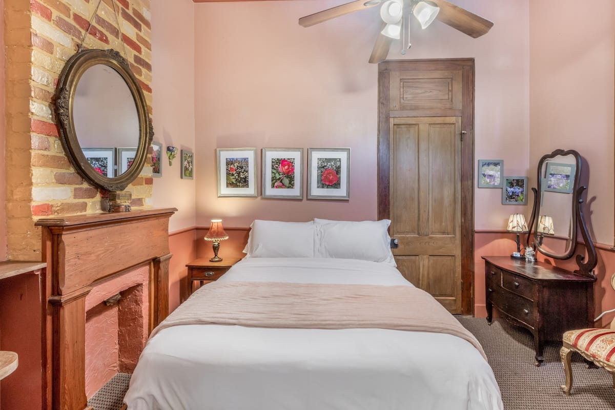 Room, Private Bathroom (The Garden Room) | Individually decorated, individually furnished, desk, iron/ironing board