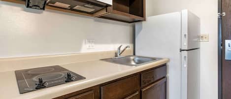 Standard Studio, Non Smoking, Refrigerator & Microwave | Desk, free WiFi, bed sheets