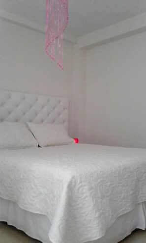 1 bedroom, Egyptian cotton sheets, premium bedding, down duvets - Edificio California en Centro Histórico (Lima)