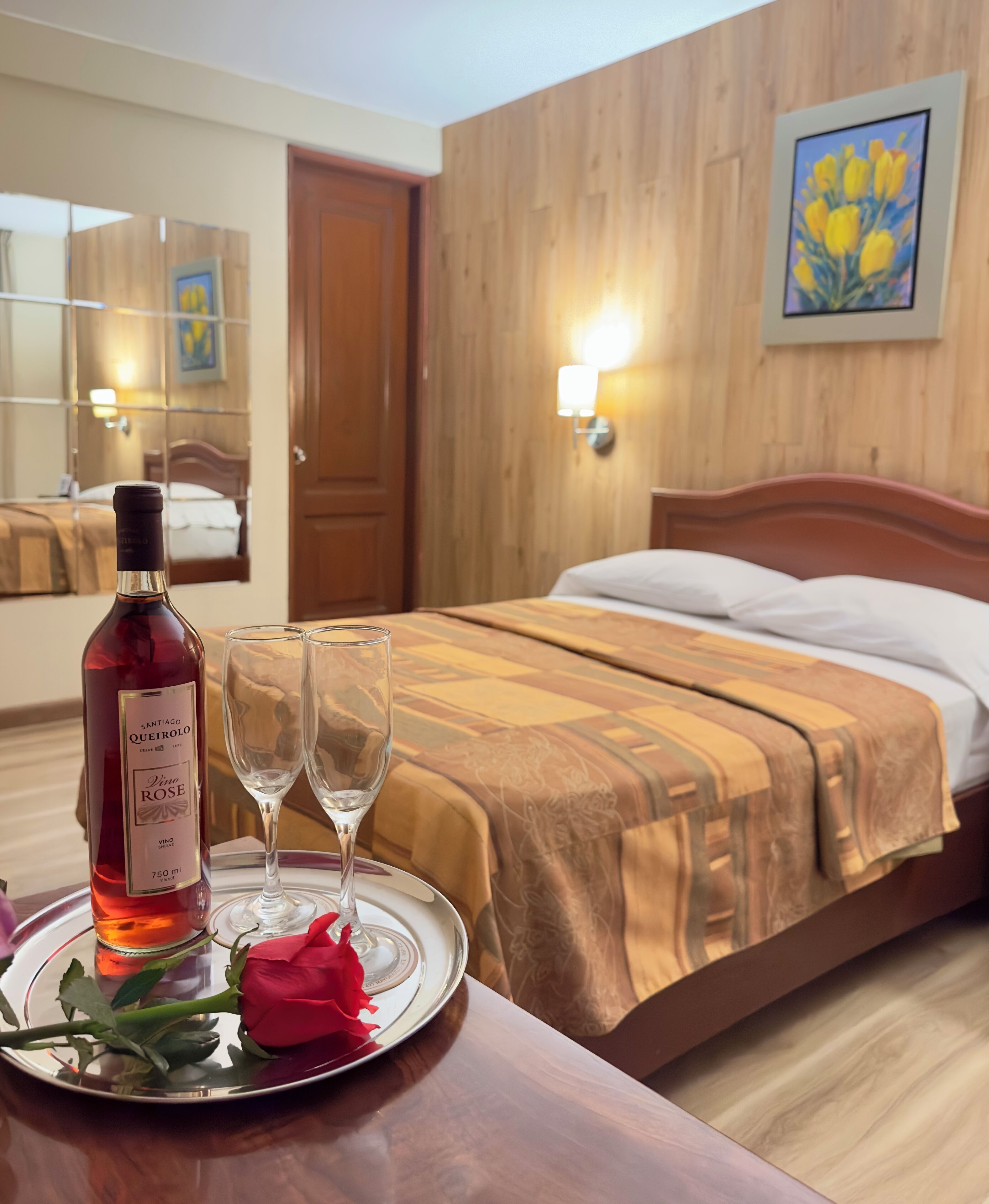 Basic Single Room, 1 Double Bed | Laptop workspace, blackout curtains, iron/ironing board, free WiFi