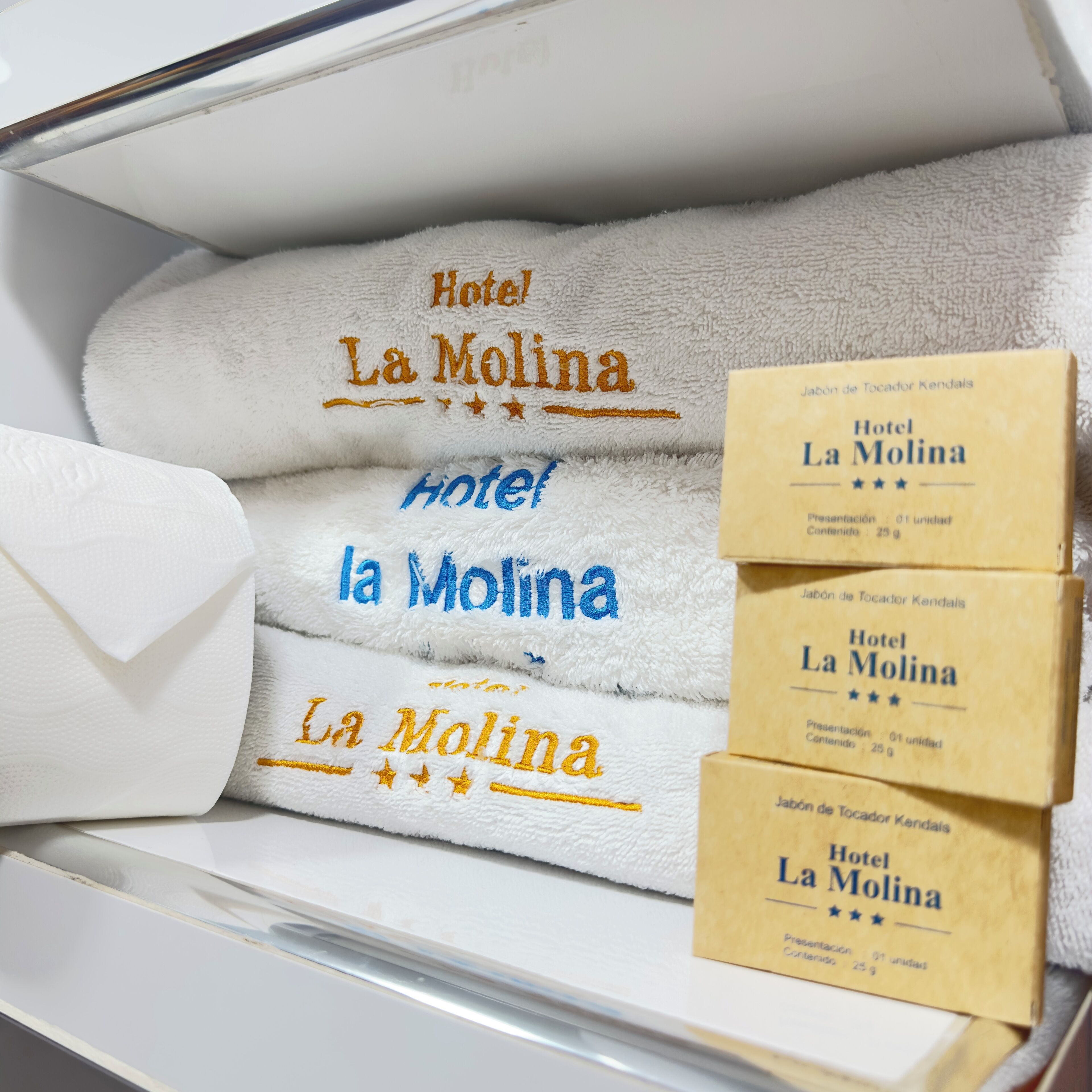 triple room | bathroom | hair dryer, towels