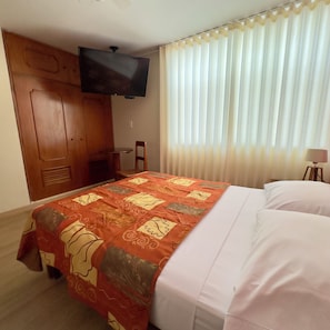 Classic Single Room | Iron/ironing board, free WiFi, bed sheets - Hotel La Molina (La Molina)