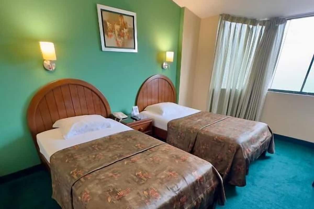 Standard-Zweibettzimmer | Bügeleisen/Bügelbrett, kostenloses WLAN, Bettwäsche