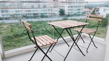 Studio | Balcony