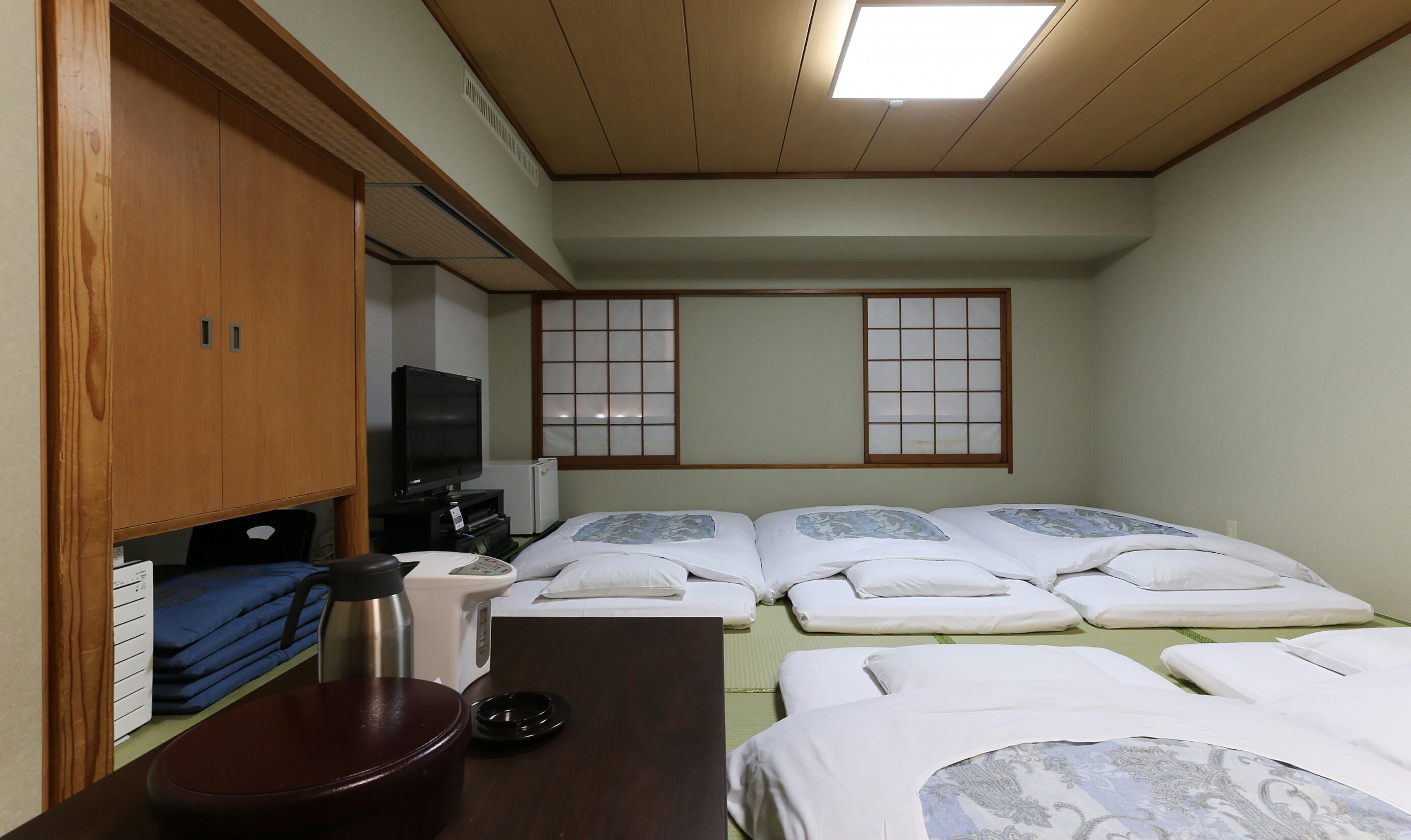 family room, smoking (japanese style) | desk, blackout curtains, soundproofing, iron/ironing board