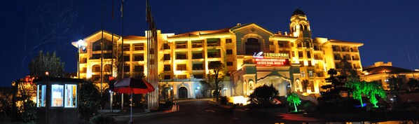 Front of property – evening/night - Country Garden Phoenix Hotel Ningxiang (Changsha)