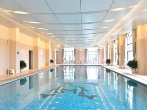 Indoor pool, seasonal outdoor pool - Country Garden Phoenix Hotel Ningxiang (Changsha)