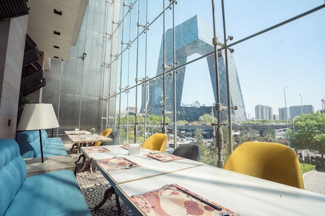 Buffet. JEN Beijing by Shangri-La