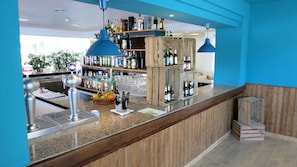 Bar (en la propiedad)
