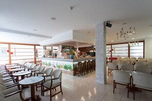 Frühstück und Abendessen