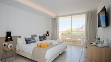 In-room safe, desk, blackout curtains, free WiFi