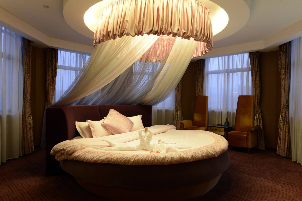 1 bedroom, premium bedding, down duvets, pillow-top beds