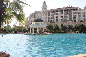 Outdoor pool - Country Garden Phoenix Hotel Changsha (Changsha)