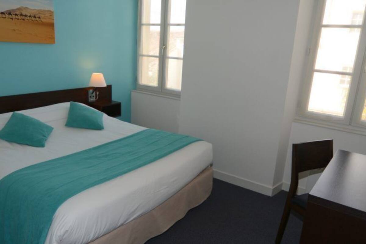 standard double room | 1 bedroom, desk, soundproofing, free wifi